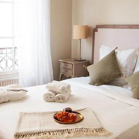 Eiffel Tower & Les Invalides - 1br - Cityapartmentstay Appartamento